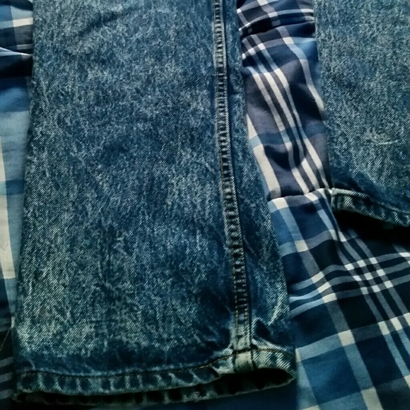 Tall authentic levis, hard to find size: 36"length - Picture 2 of 4